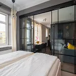 Lägenhet Sunny 1br Near Park & Stadium *