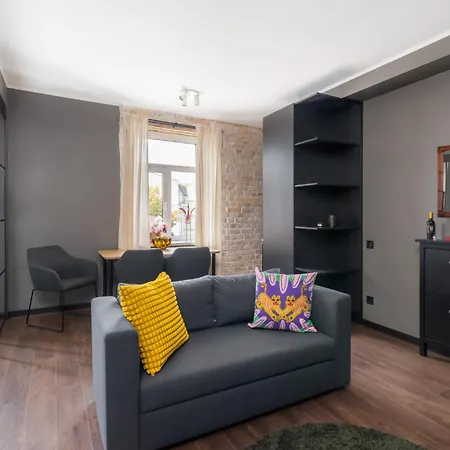 アパート Sunny 1br Near Park & Stadium *