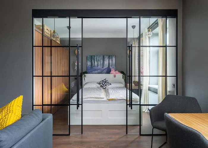 アパート Sunny 1br Near Park & Stadium *