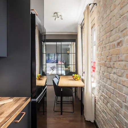 Апартаменты Sunny 1br Near Park & Stadium Рига