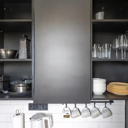 Daire Sunny 1br Near Park & Stadium