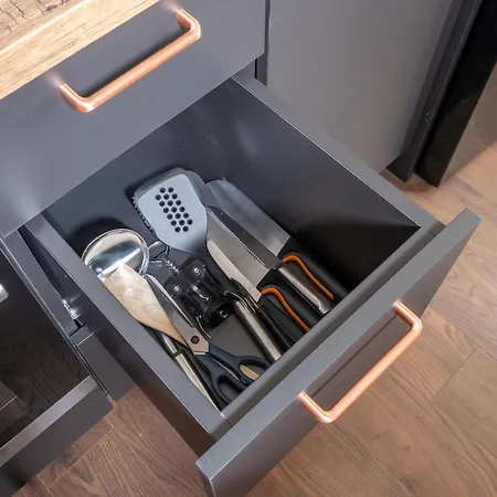 Sunny 1br Near Park & Stadium *