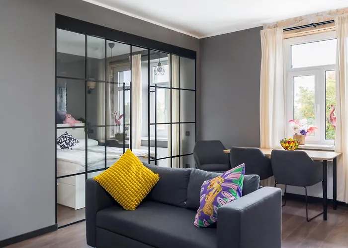 Sunny 1br Near Park & Stadium 公寓 里加