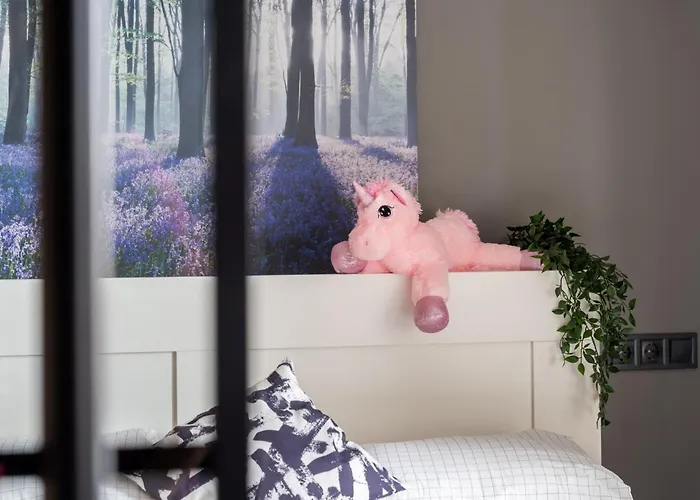 公寓 Sunny 1br Near Park & Stadium 里加