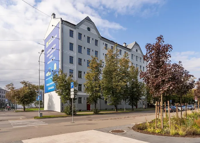 公寓 Sunny 1br Near Park & Stadium 里加