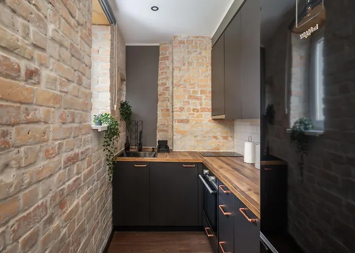 Sunny 1br Near Park & Stadium Apartament Ryga