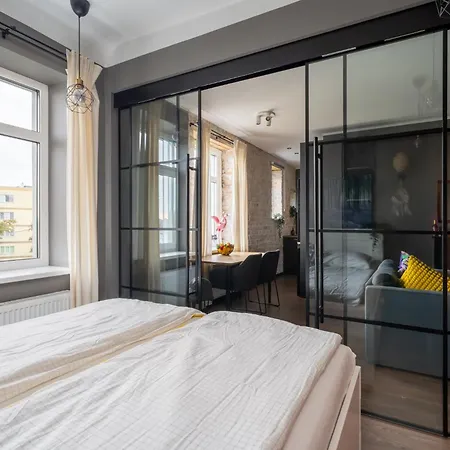 아파트 Sunny 1br Near Park & Stadium *